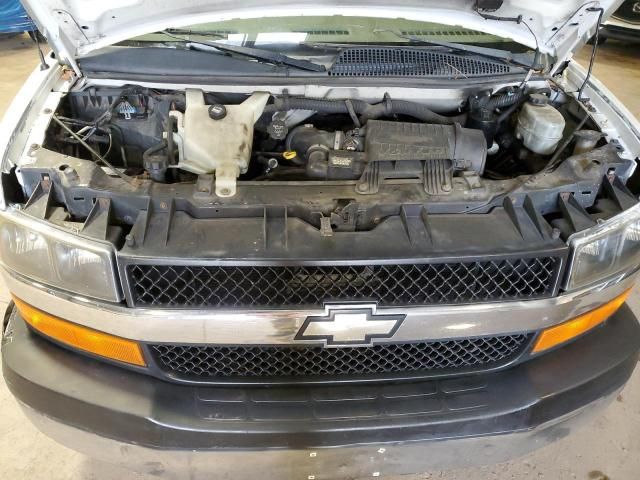 2011 Chevrolet 2011 Chev Express Passenger 35