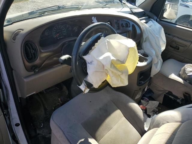 2002 Ford Econoline E150 van