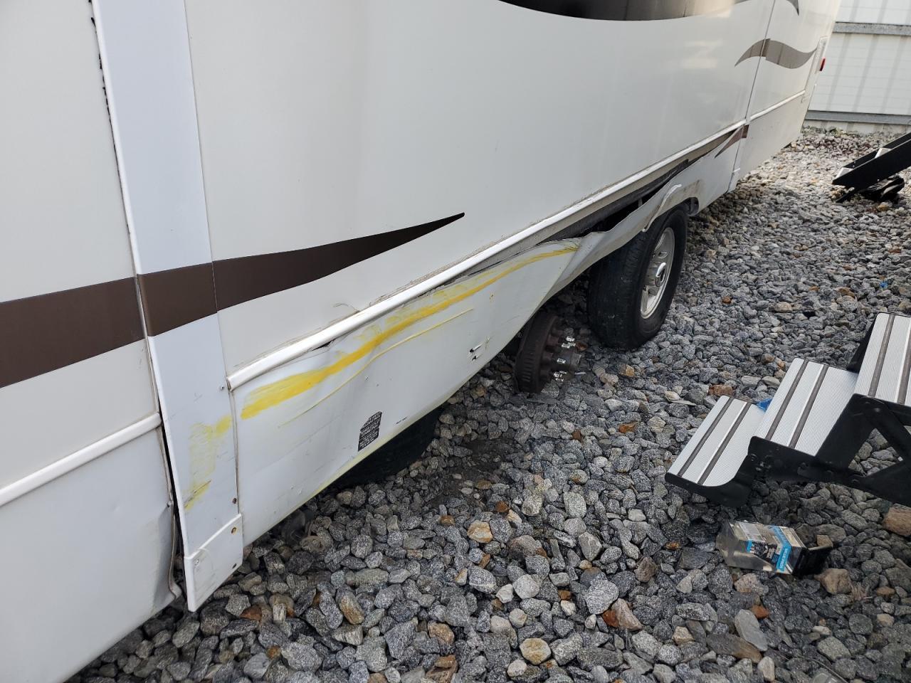 2010 Keystone Montana Camper