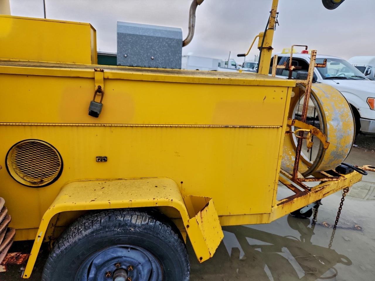 1991 Davis Manhole Support Trailer