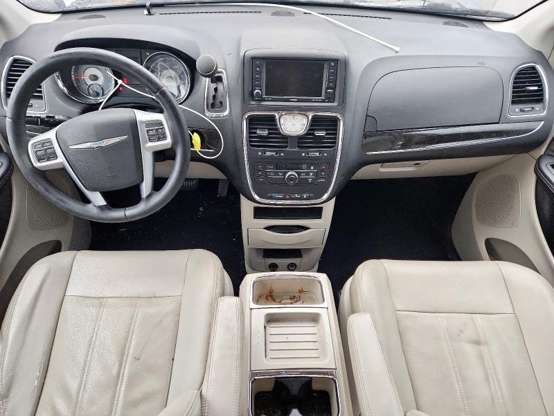 2013 Chrysler Town & Country Touring