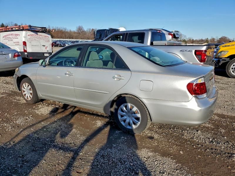 2005 Toyota Camry le