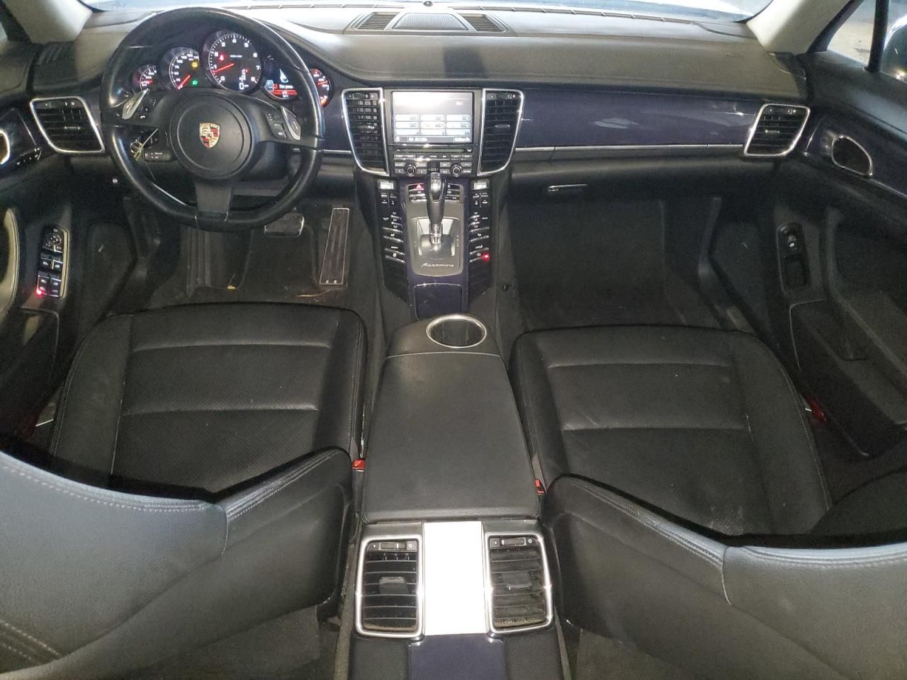 2012 Porsche Panamera 2