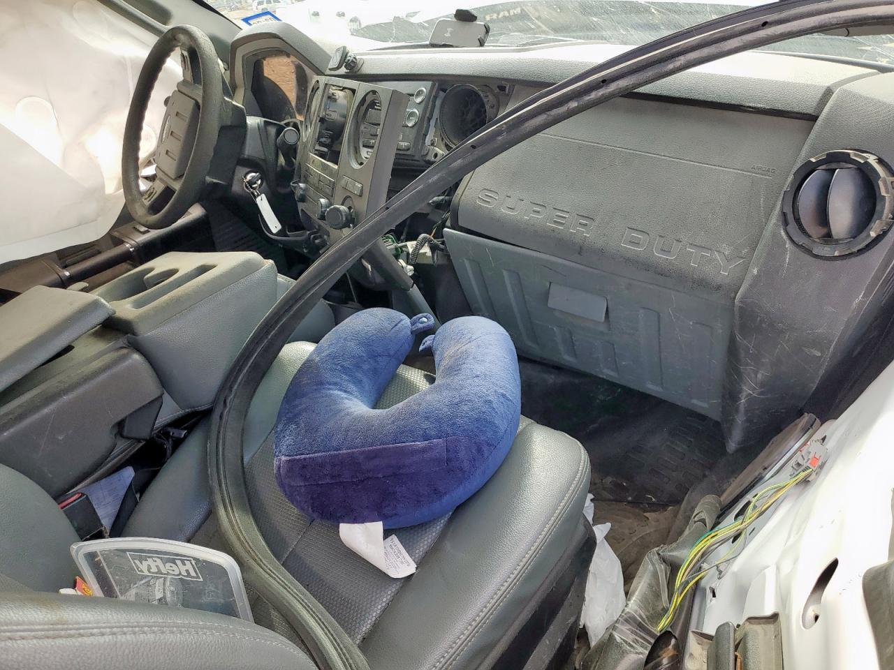 2016 Ford F350 Super Duty Flatbed Truck