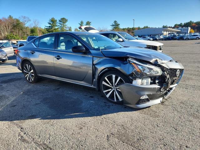 2021 Nissan Altima sr