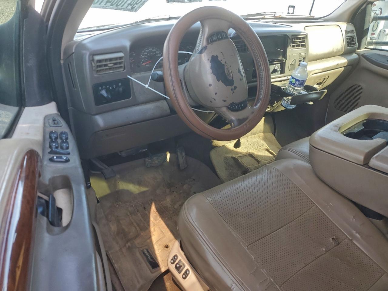2002 Ford Super Duty F-350 W/D