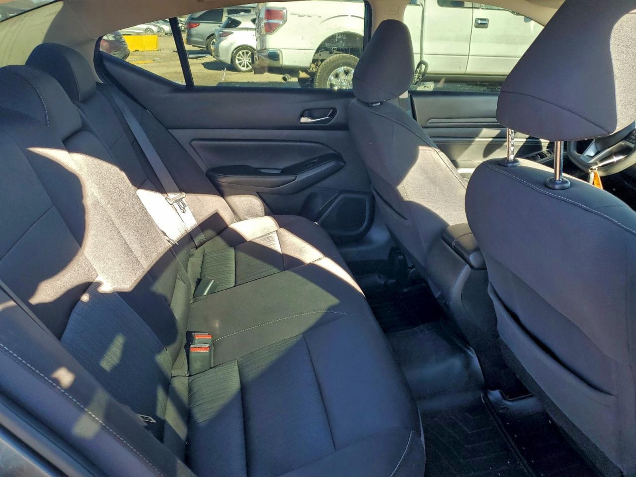 2020 Nissan Altima s