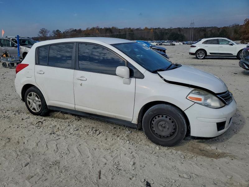 2012 Nissan Versa s