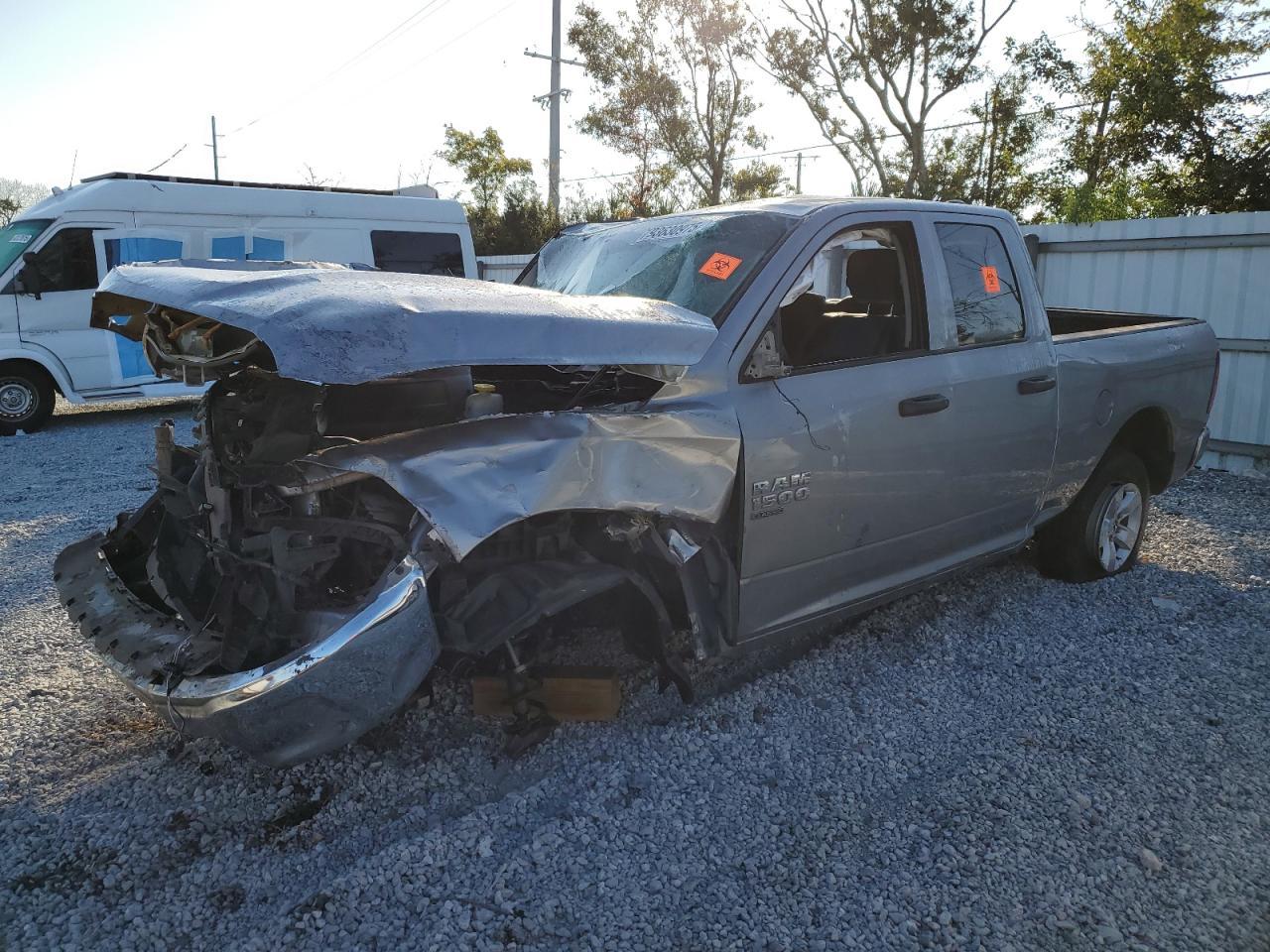2024 Dodge Ram 1500 Classic slt