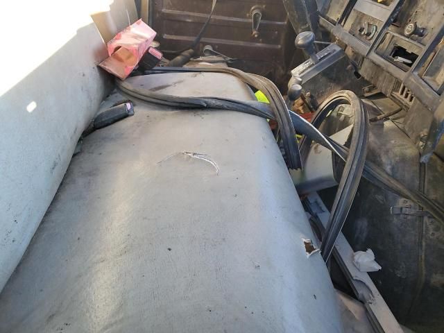 1995 International 4900 Dump Truck