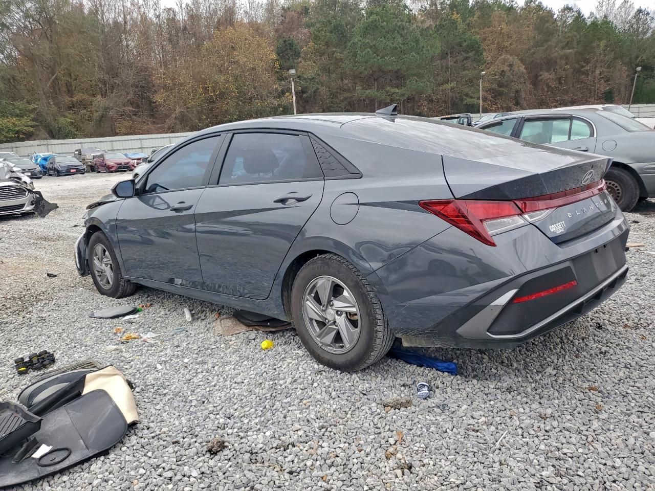 2025 Hyundai Elantra se