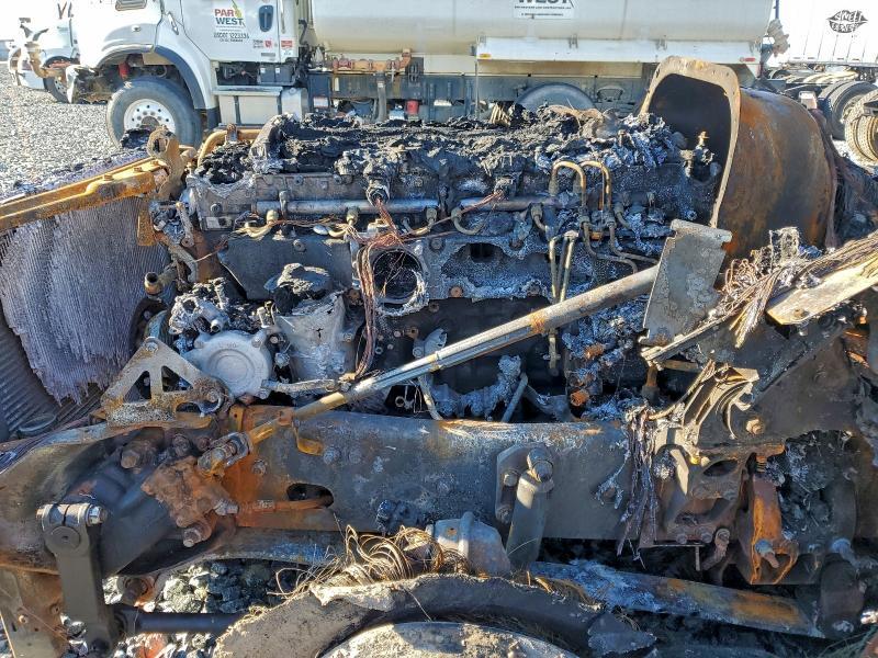 2020 Freightliner Cascadia 126