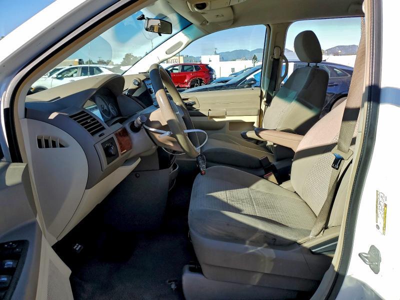 2008 Chrysler Town & Country lx