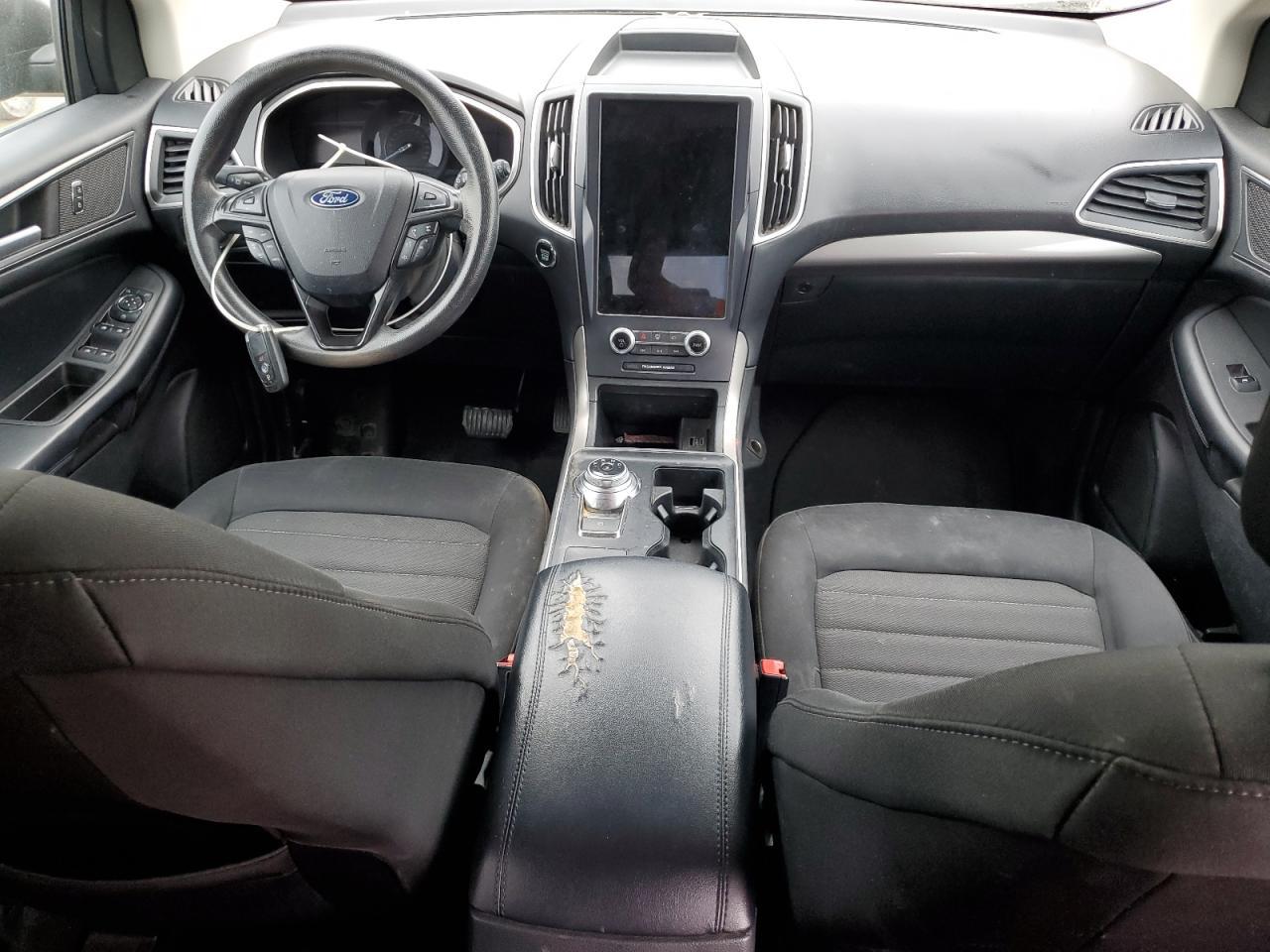 2021 Ford Edge se
