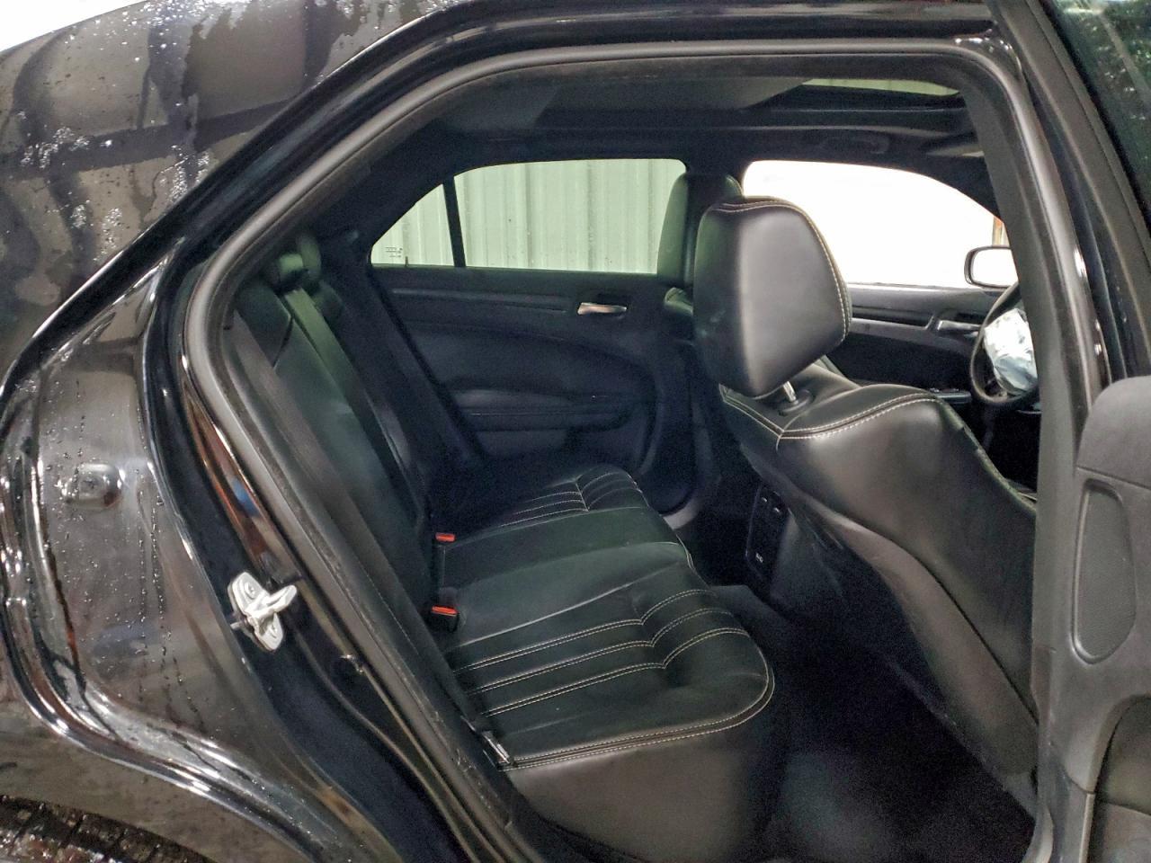 2015 Chrysler 300 s