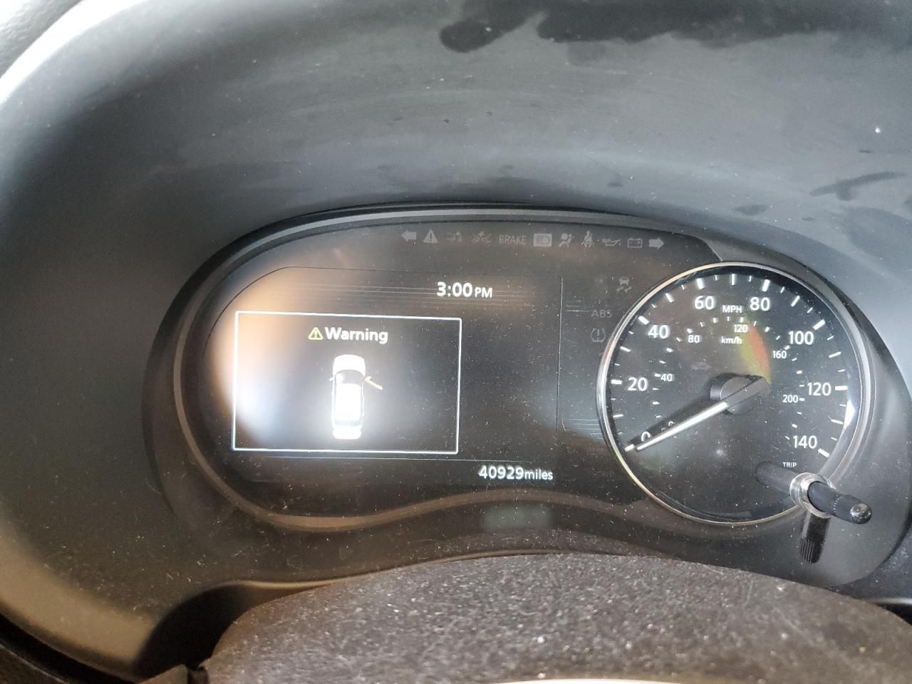 2023 Nissan Kicks sv