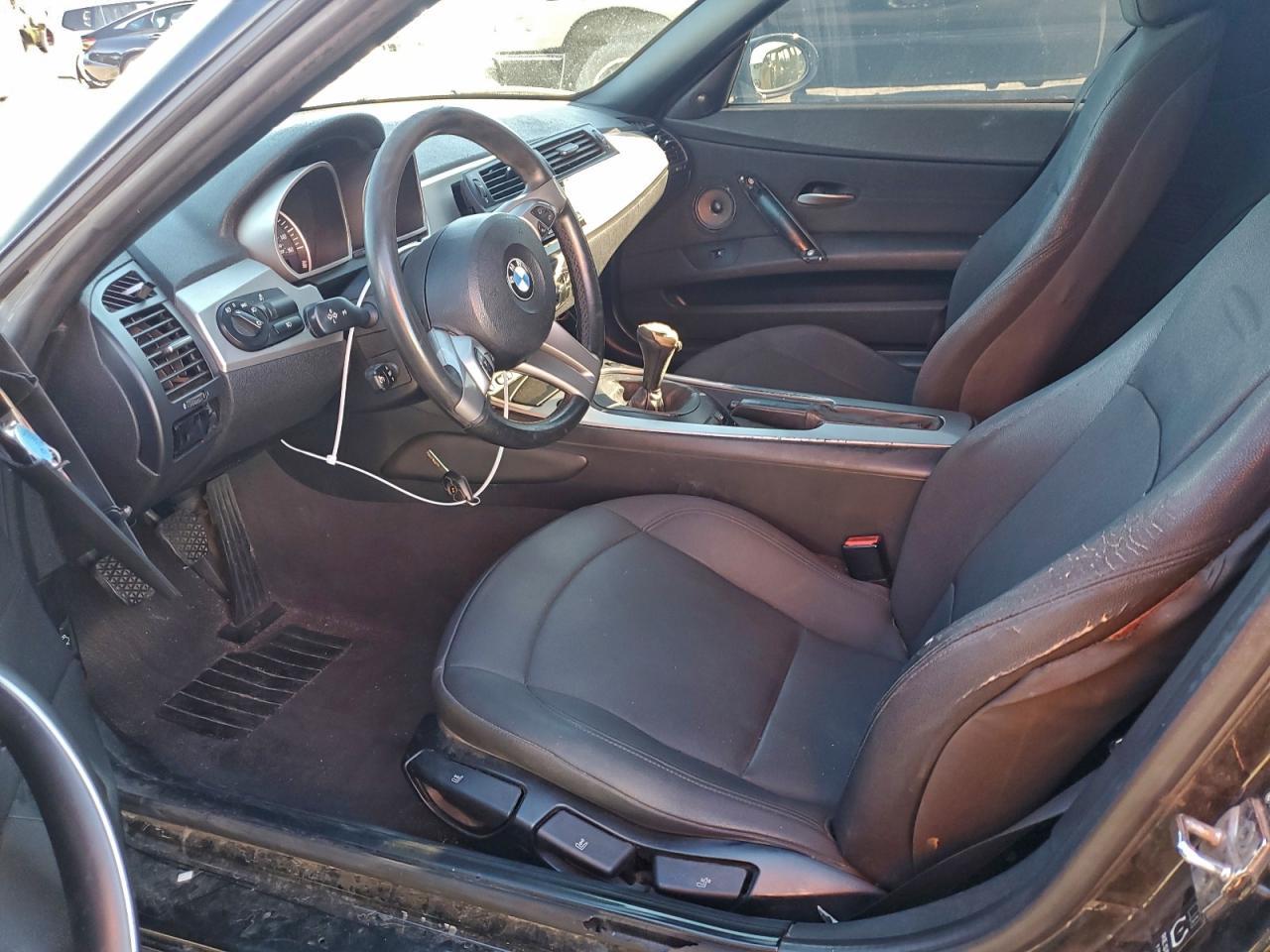 2005 BMW Z4 2.5