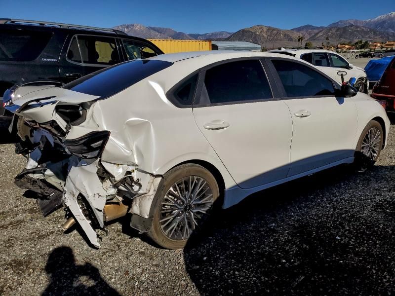2024 KIA Forte gt Line