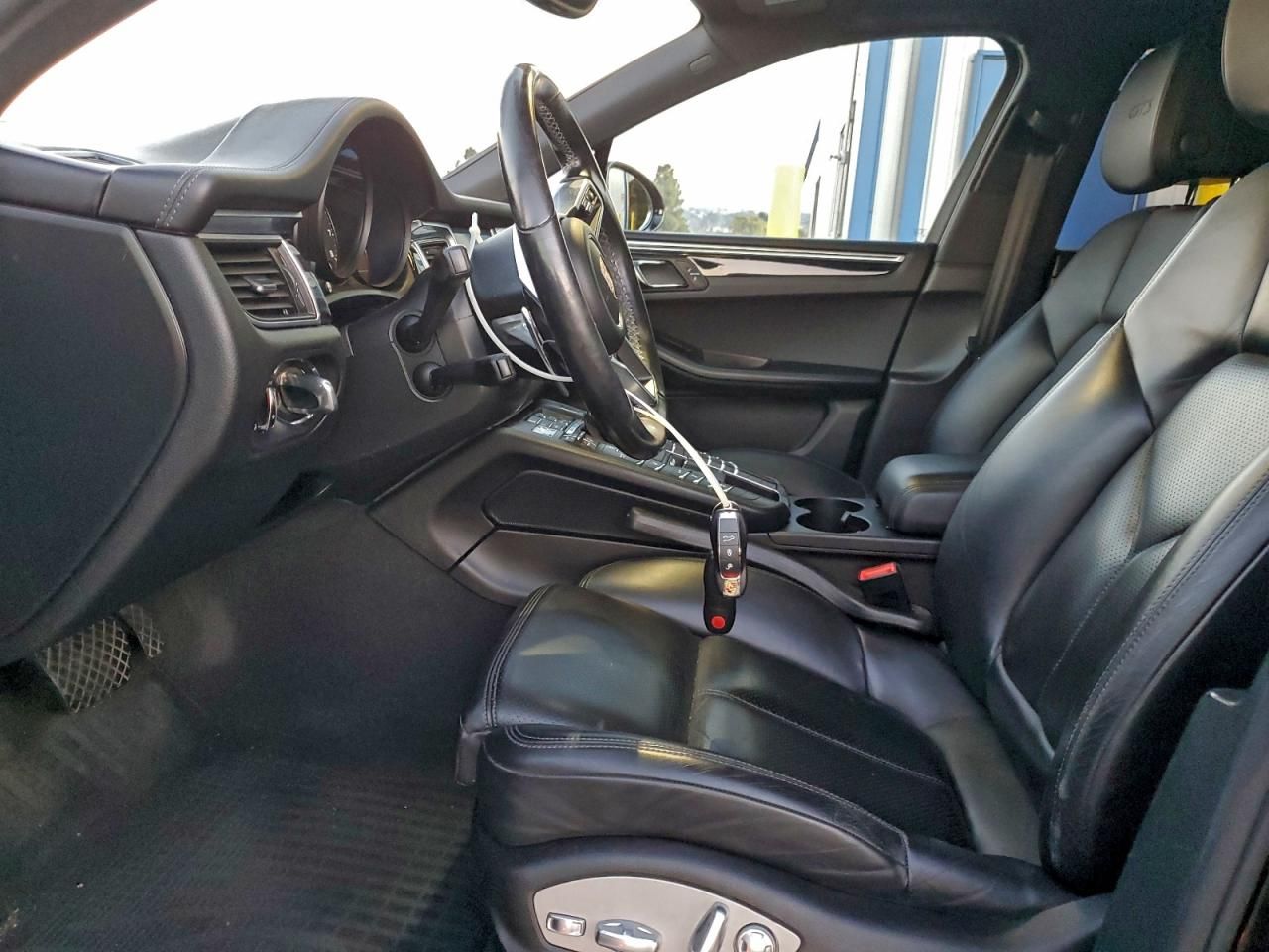 2017 Porsche Macan gts