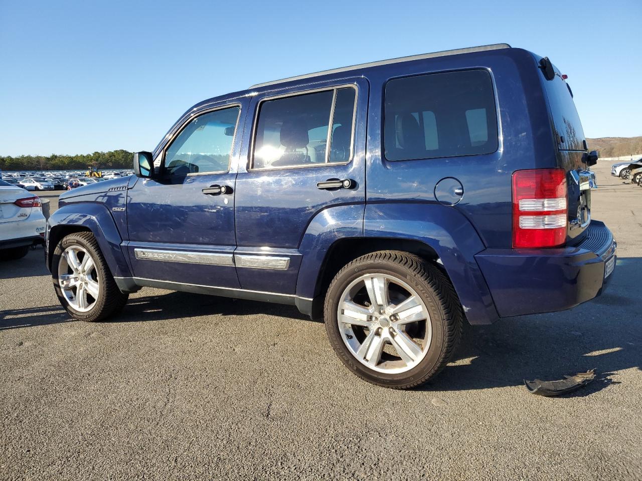 2012 Jeep Liberty jet