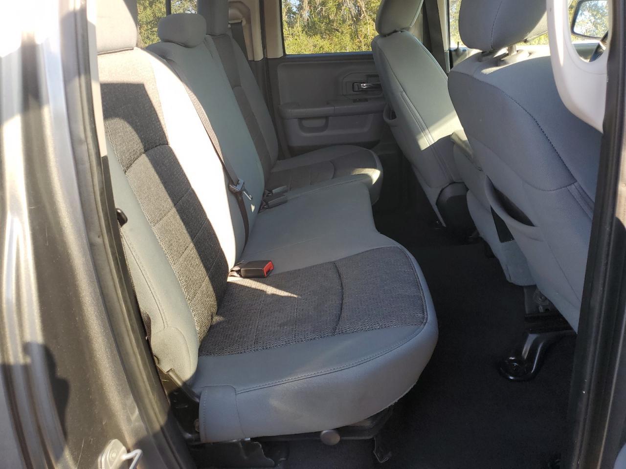 2013 Dodge Ram 1500 slt