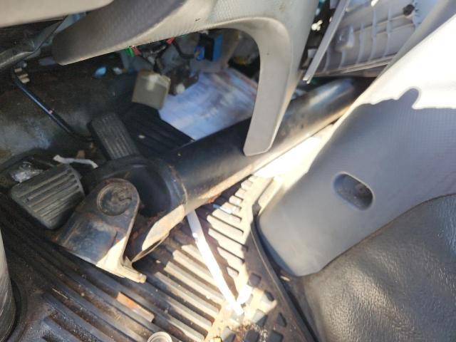 2017 Isuzu NRR BOX Truck