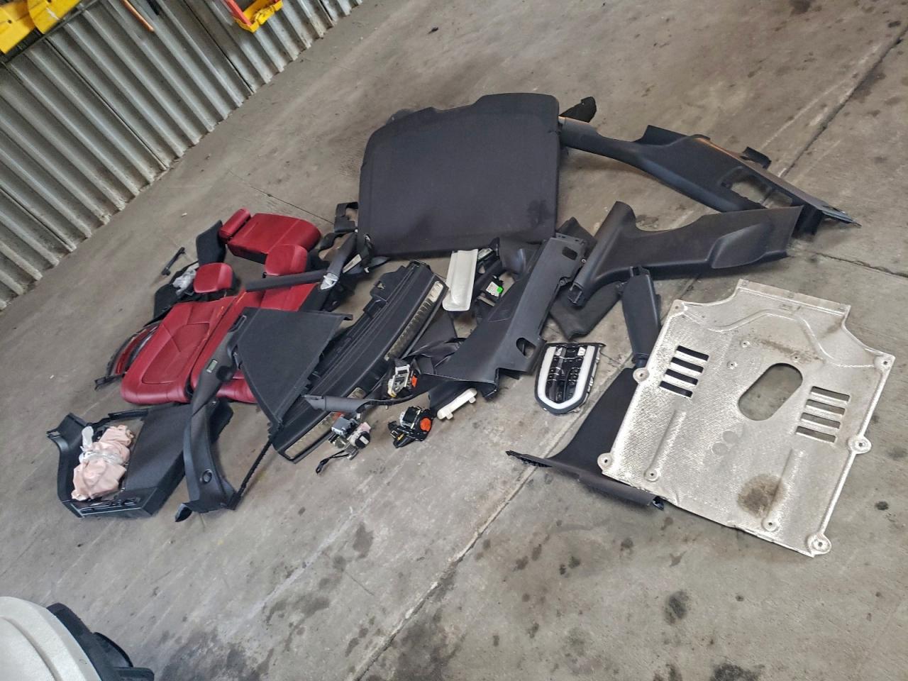 2023 Porsche Macan Base