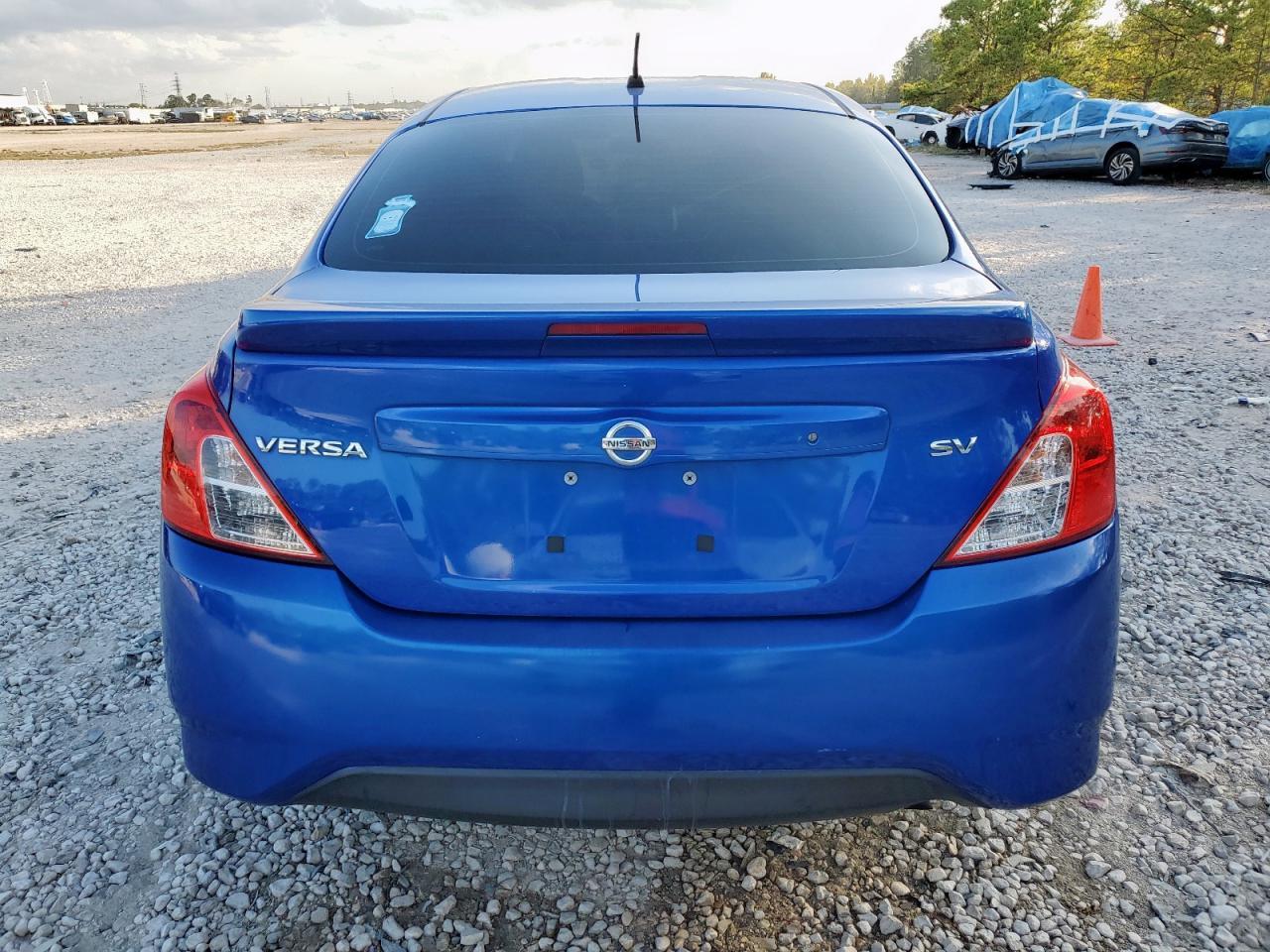 2017 Nissan Versa s
