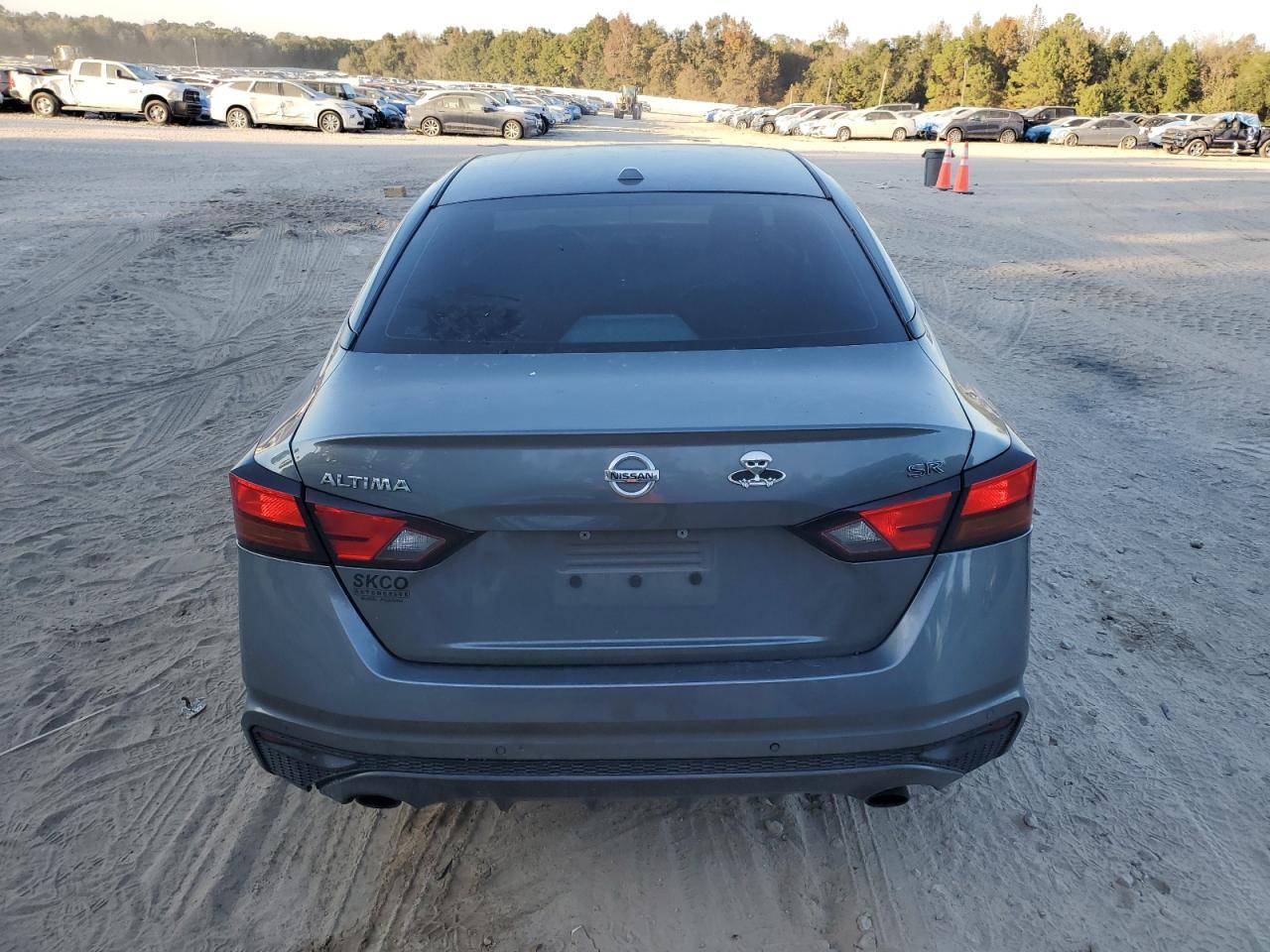 2020 Nissan Altima sr