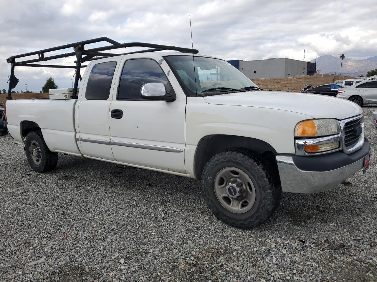 2000 GMC New Sierra C2500