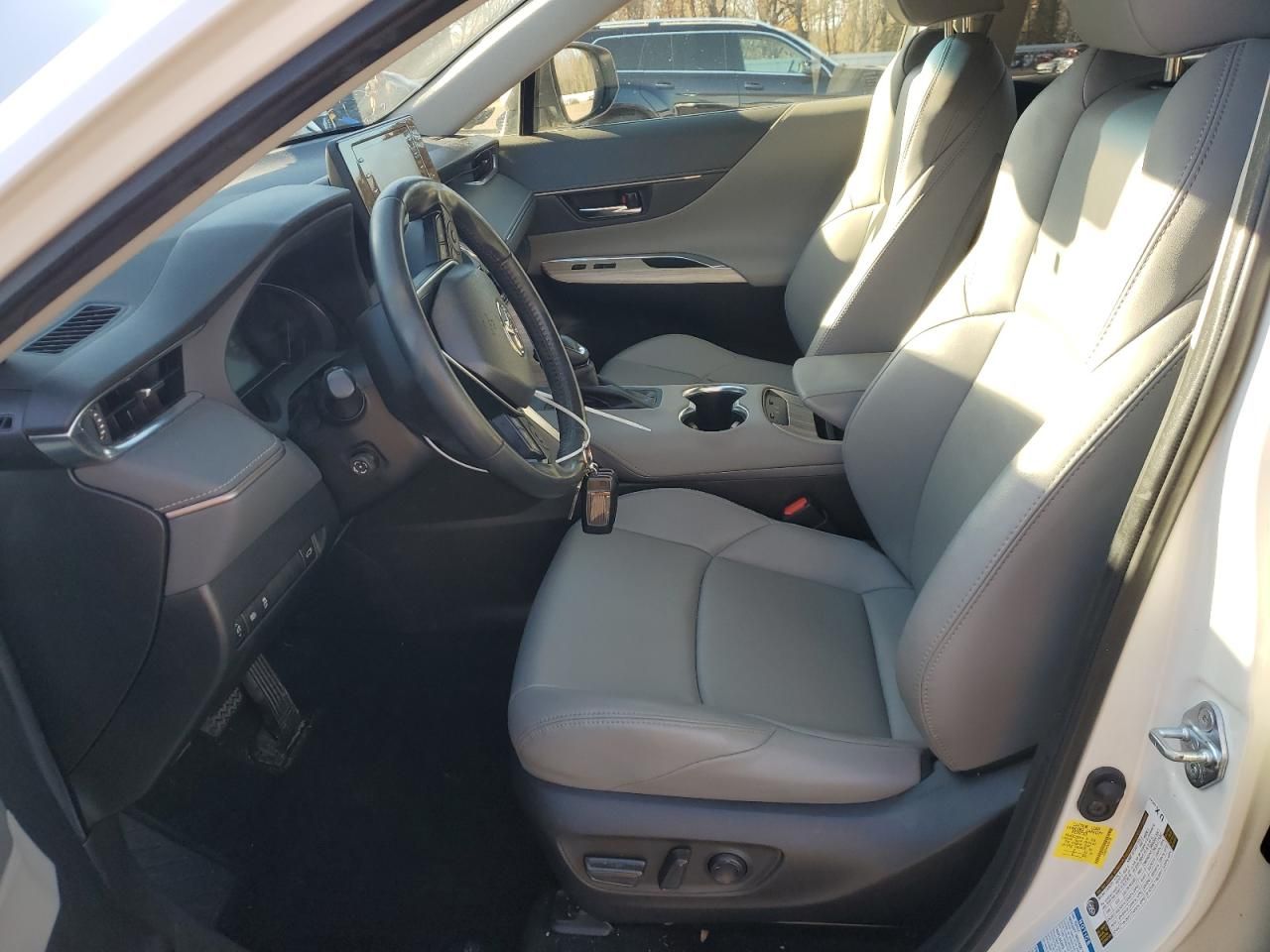 2022 Toyota Venza le