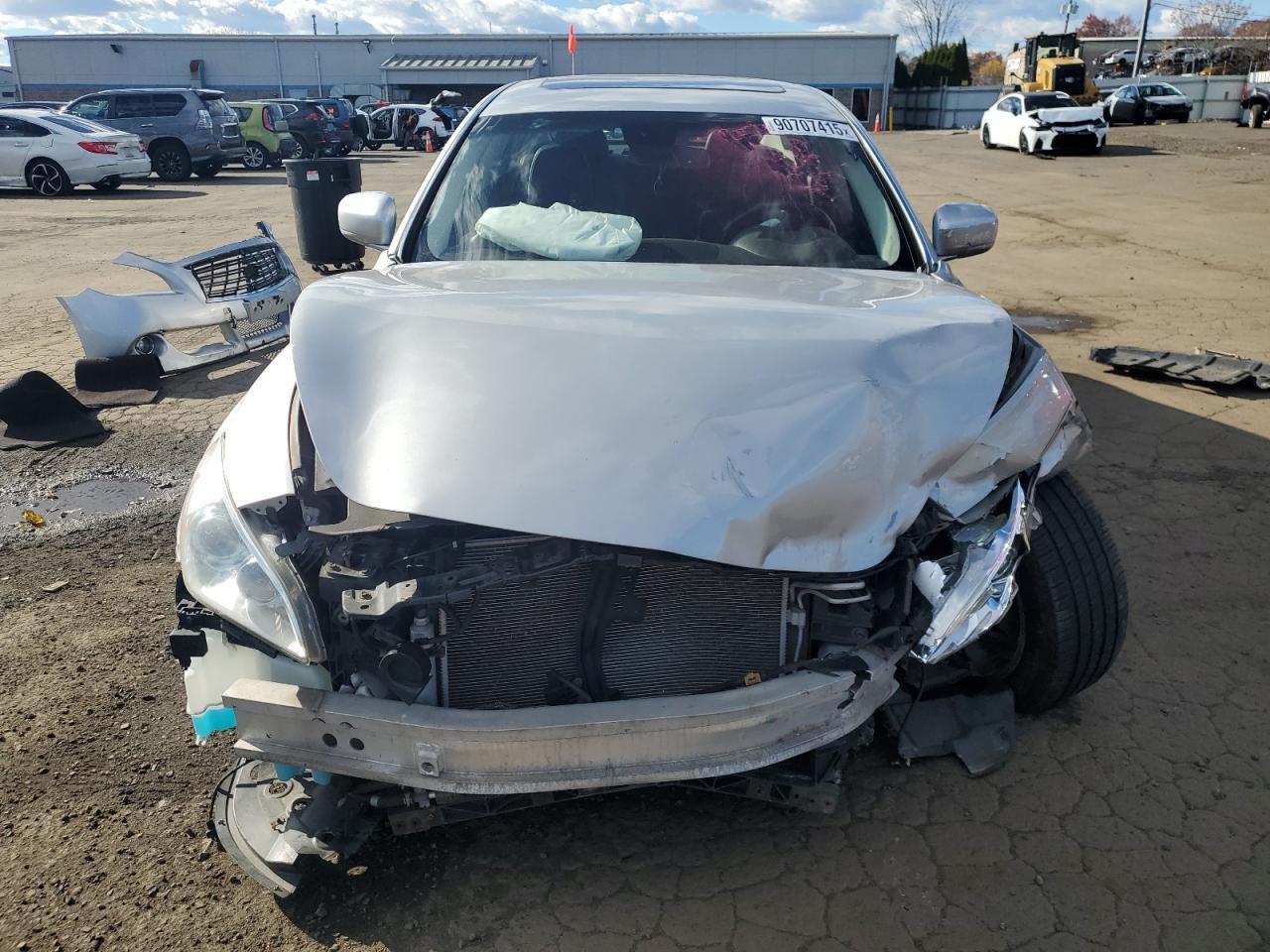 2011 Infiniti M37 x
