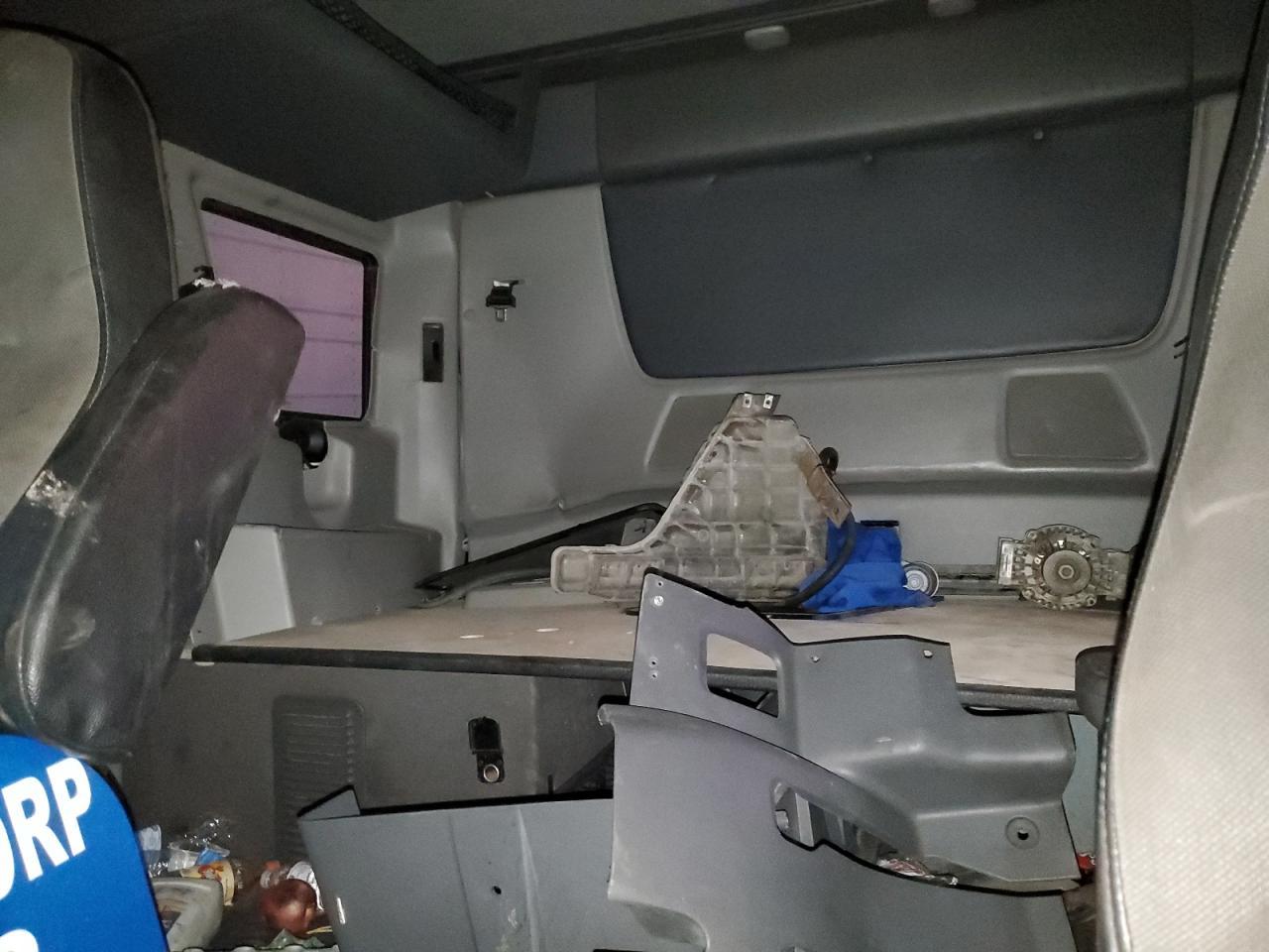 2018 International LT625 Semi Truck