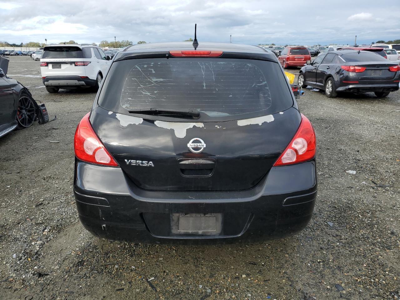 2011 Nissan Versa s