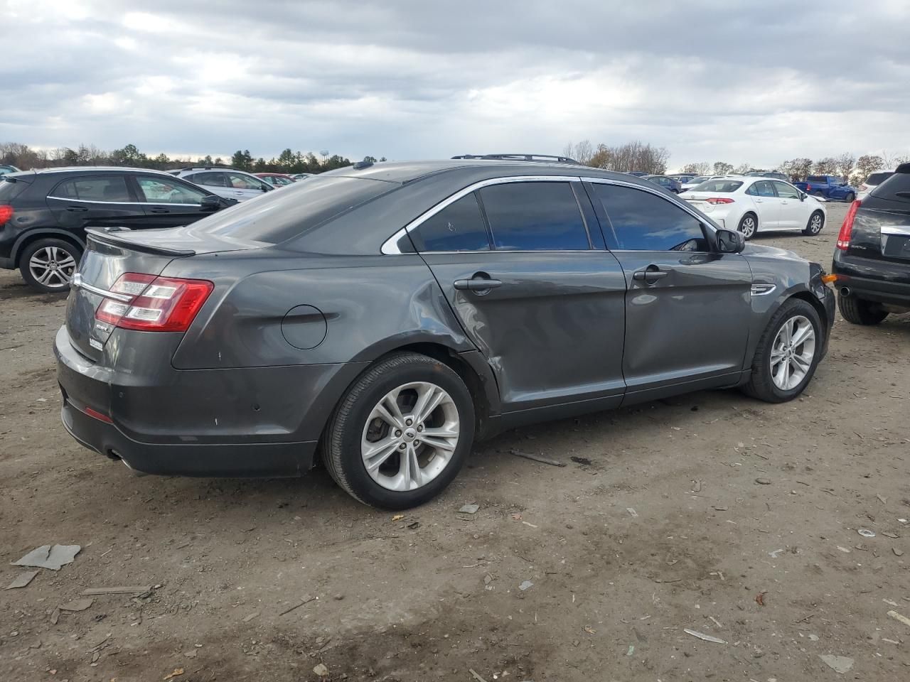 2018 Ford Taurus sel