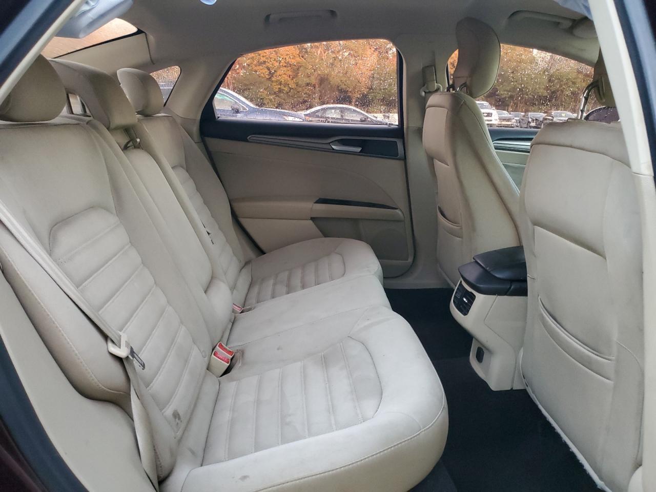 2013 Ford Fusion se