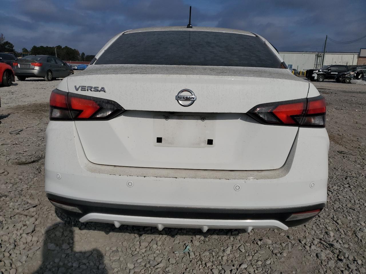 2020 Nissan Versa s