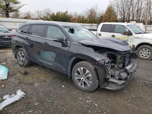 2024 Toyota Highlander Hybrid xle
