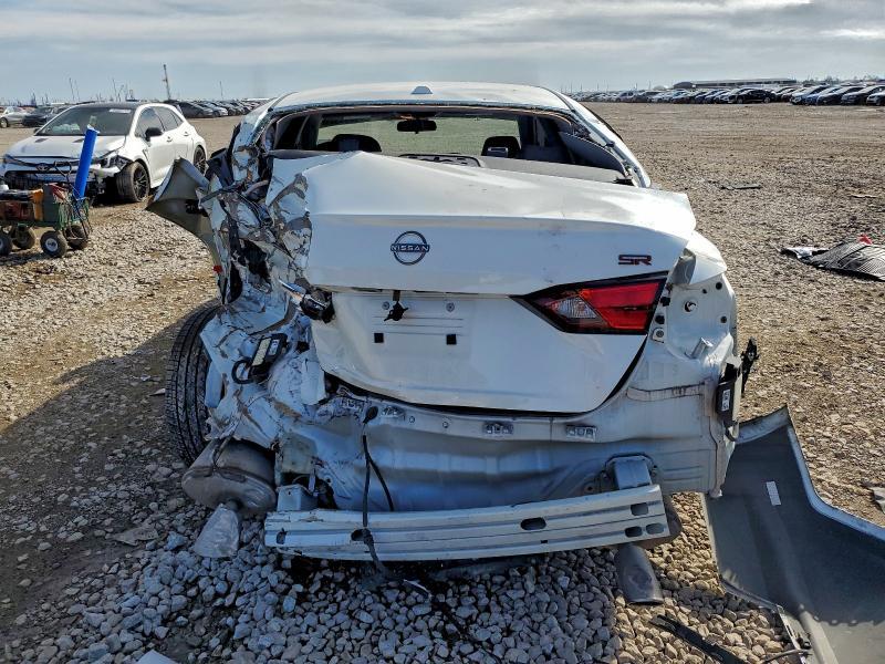 2024 Nissan Altima sr