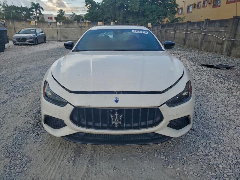 2023 Maserati Ghibli Modena