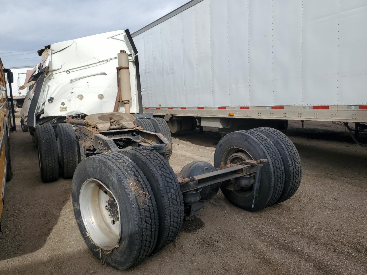 1996 International 9400 Semi Truck