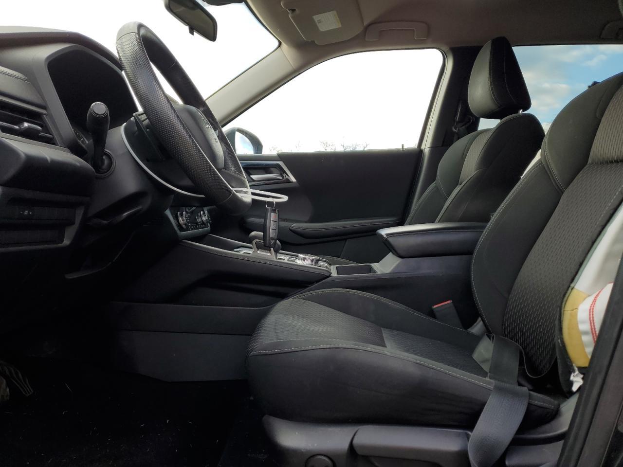 2022 Mitsubishi Outlander es
