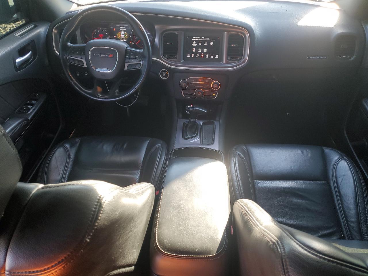 2020 Dodge Charger sxt