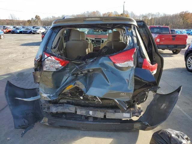 2011 Toyota Sienna xle