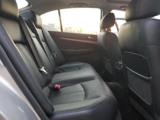 2011 Infinity G25 Sedan x