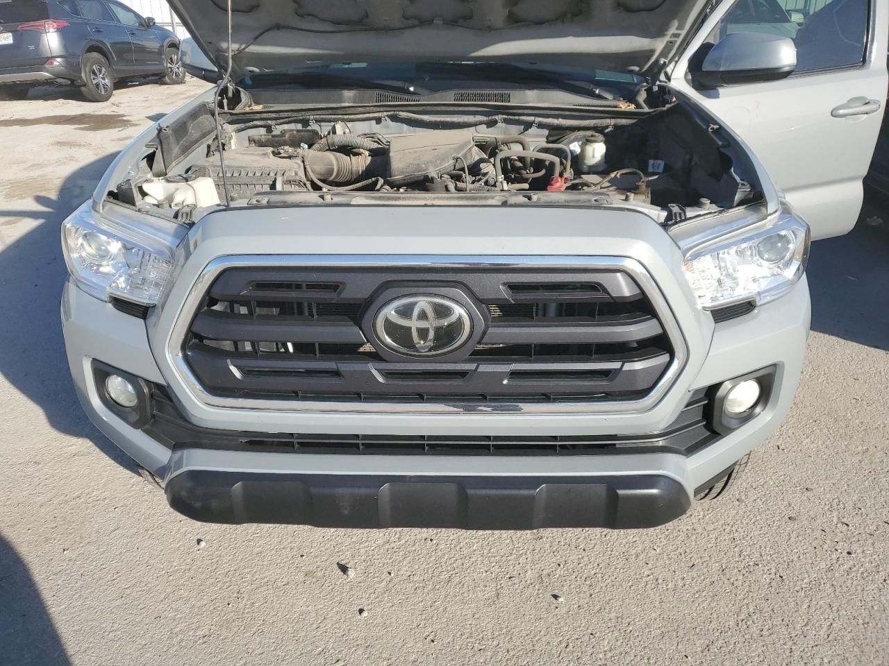 2019 Toyota Tacoma Access cab