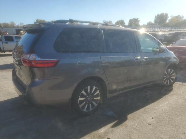2019 Toyota Sienna xle