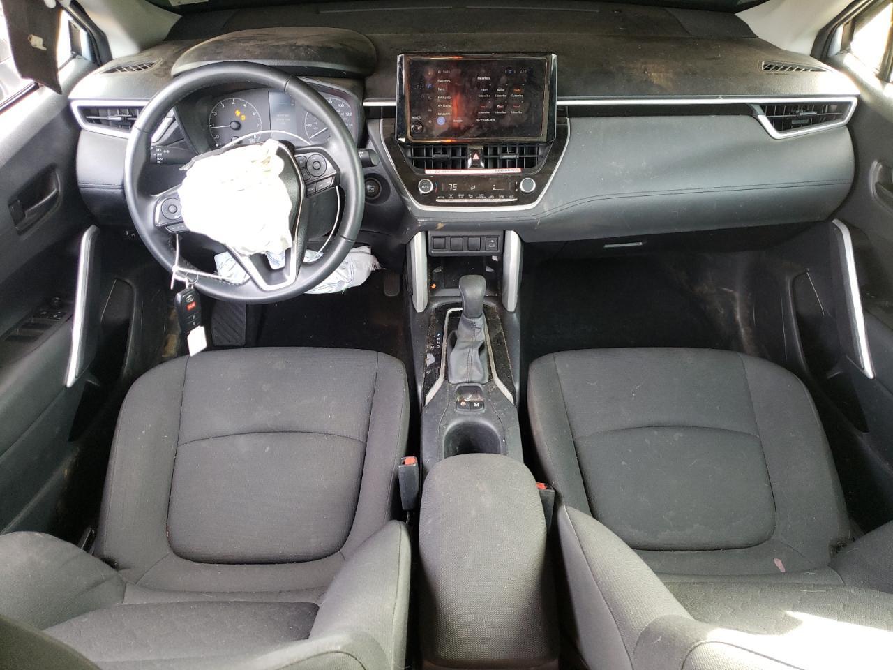 2025 Toyota Corolla Cross le