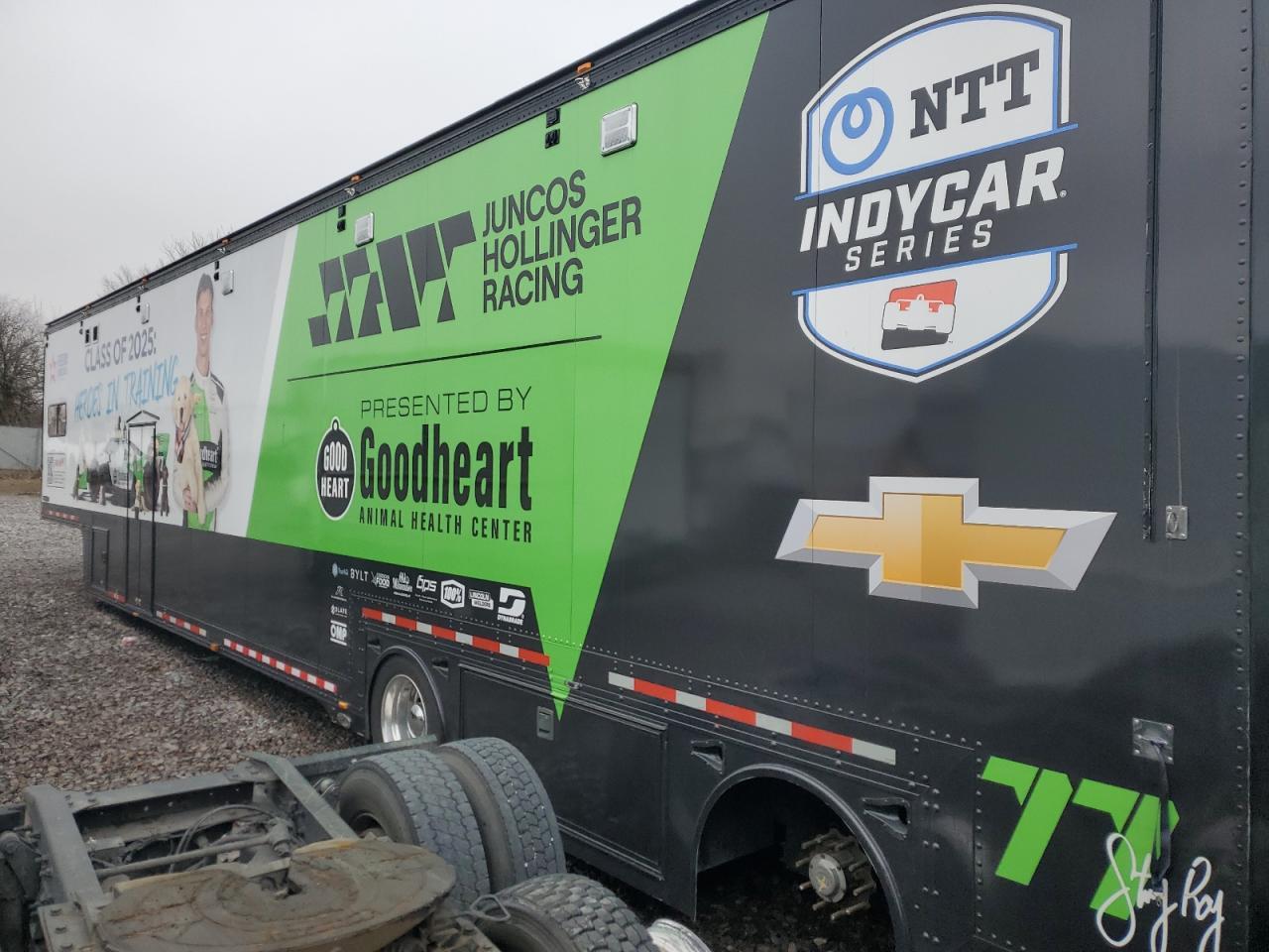 2007 Feathrlite 2007 Featherlite 1075 Enclosed Cargo Trailer