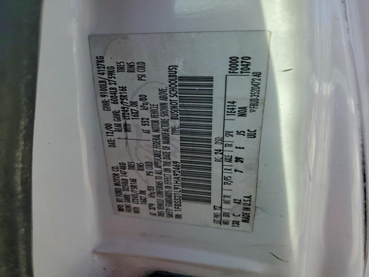 2001 Ford Econoline E350 Super Duty Wagon